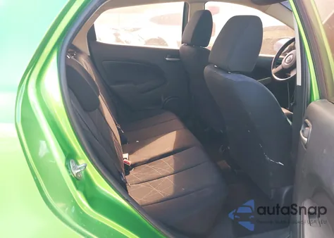 2011 Mazda Mazda2 Sport из США, поврежденный, VIN JM1DE1HY1B0117110